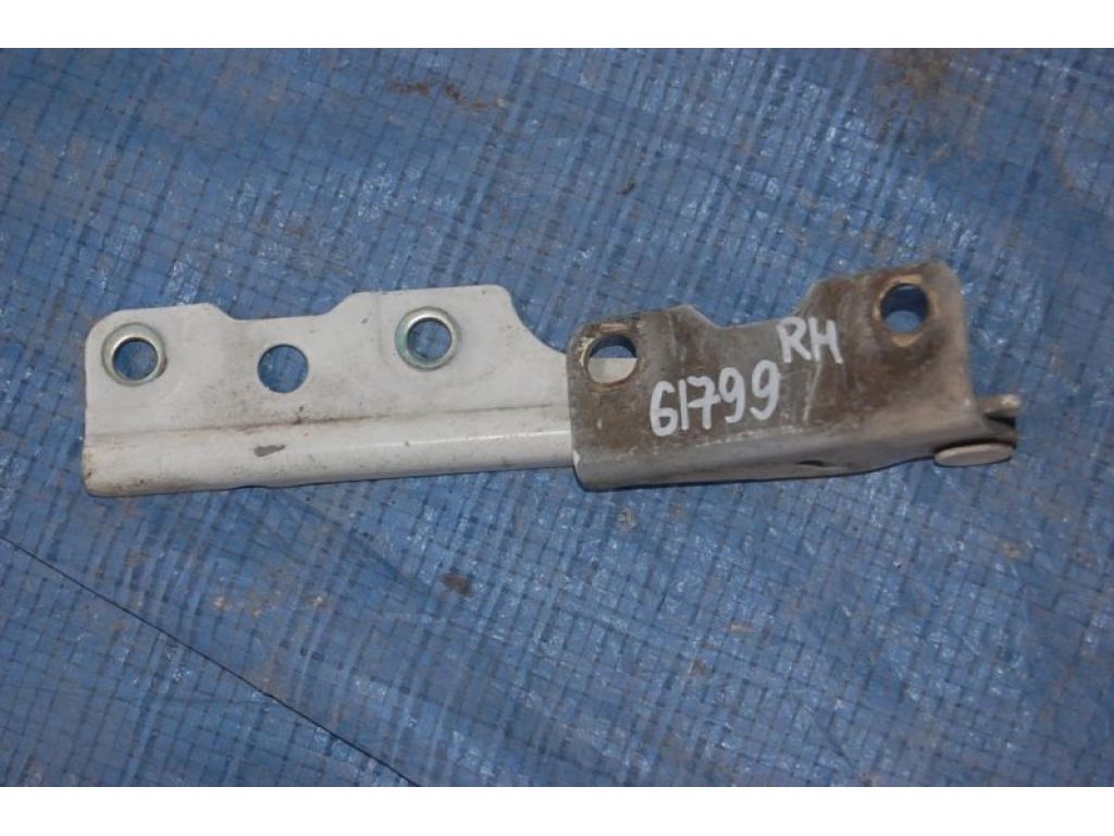 Петля капоту прав. MITSUBISHI LANCER IX 9 03-07