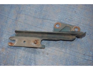 Петля капота прав. MAZDA 626 GE 91-97