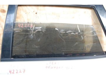 Скло дверей задн. лів. NISSAN MURANO Z50 02-07