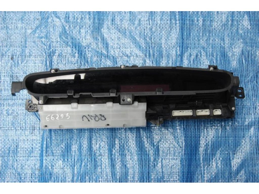 Панель приладів TOYOTA PRIUS - 20 03-11