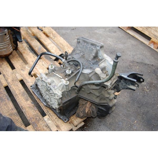 Автоматична трансмісія MAZDA 323 BJ 98-2003 FB09-19-090F