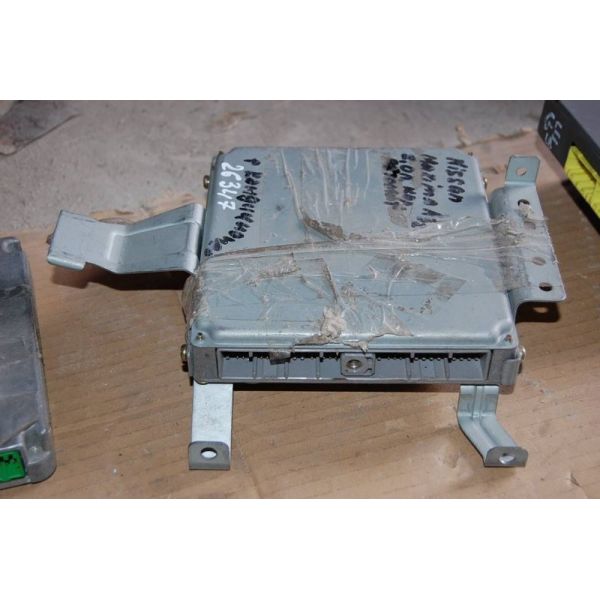 Блок керування двигуном NISSAN MAXIMA A32 94-99 2374M-31U20