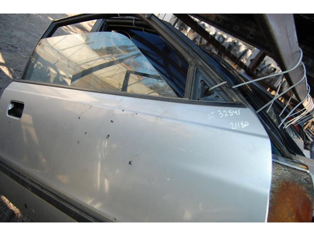 G225-58-510E | Стекло двери передн. прав. MAZDA 626 GD 87-91