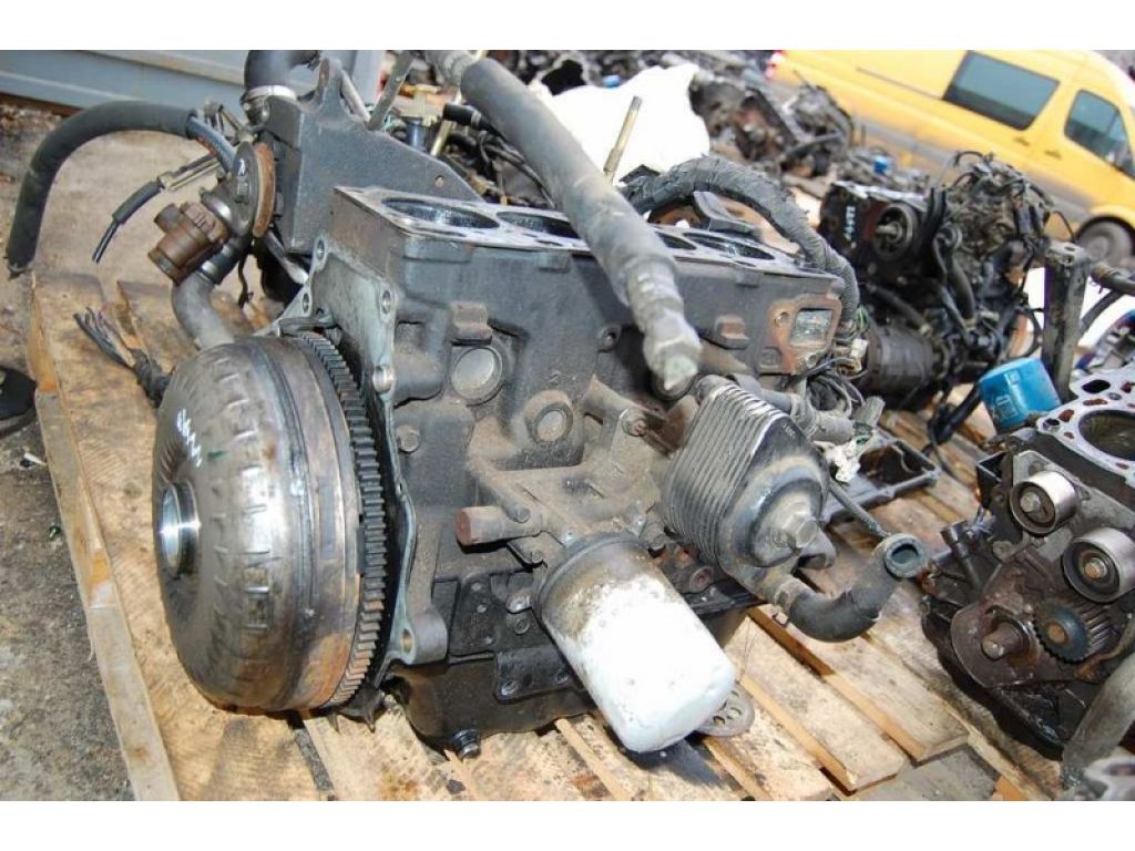 Блок двигателя MAZDA E2200 E-SERIES 86-04 - Фото 3