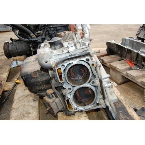 Блок двигуна SUBARU FORESTER SG 02-07 EJ25 — 2