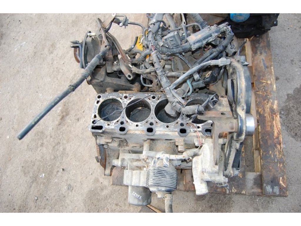 Блок двигателя MAZDA E2200 E-SERIES 86-04 - Фото 2