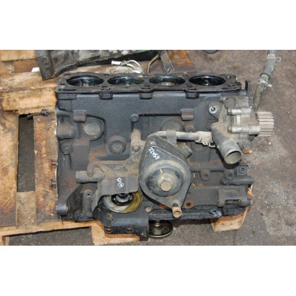 Блок двигуна MAZDA 626 GD 87-91 — 3