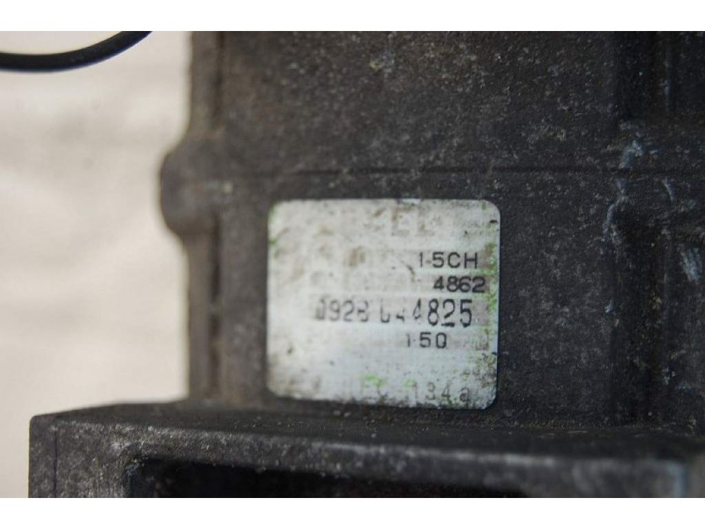 67D00A6P | Компресор кондиціонера MAZDA E2200 E-SERIES 86-04 - Фото 2