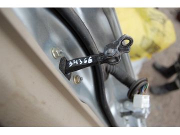 Обмежувач дверей задн. прав. TOYOTA LAND CRUISER PRADO 120 02-09