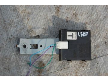 Блок управления центральным замком NISSAN LEAF 10-17