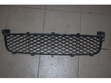 Решетка переднего бампера TOYOTA COROLLA 150 06-13