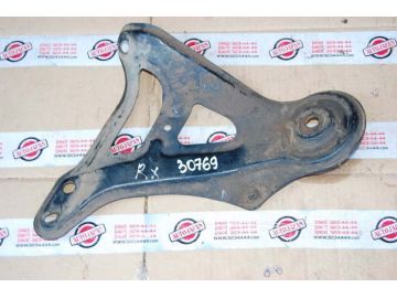 Кріплення балки підвіски передн. прав. LEXUS RX300/330/350/400 03-09