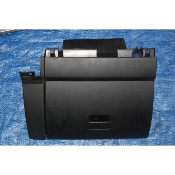 Бардачок MAZDA 5 CR 05-10 CC43-64-160C