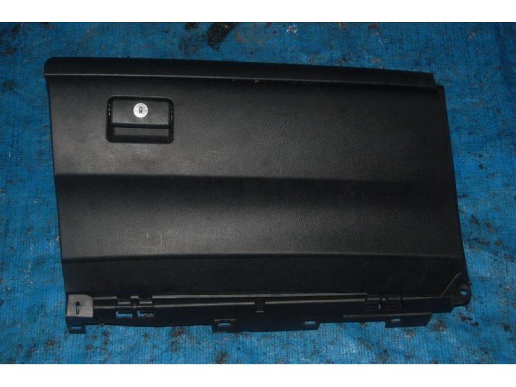 55303-06040-E0 | Бардачок TOYOTA CAMRY 40 06-11