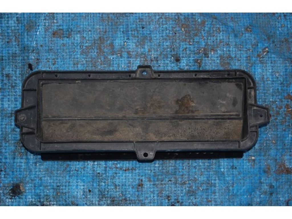 C001-51-920E | Клапан вентиляции салона MAZDA CX-9 06-16
