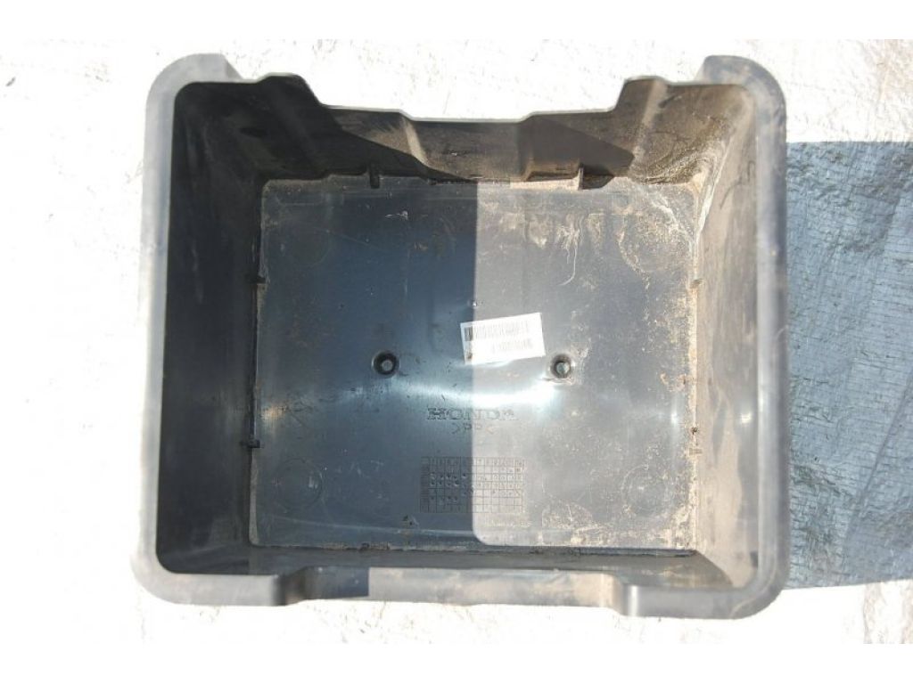 Полка аккумулятора HONDA CRV 06-12