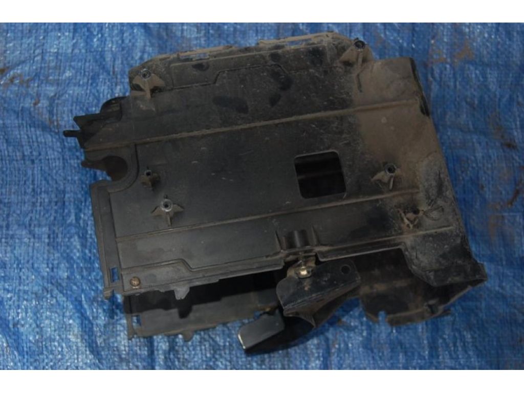 CC29-56-040C | Полка аккумулятора MAZDA 5 CR 05-10 - Фото 3