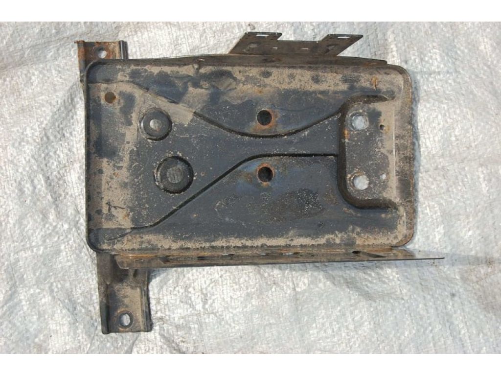 64860-3NA0A | Полка аккумулятора NISSAN LEAF 10-17 - Фото 2