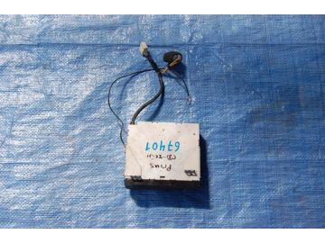 CD-чейнджер TOYOTA PRIUS - 11 97-03