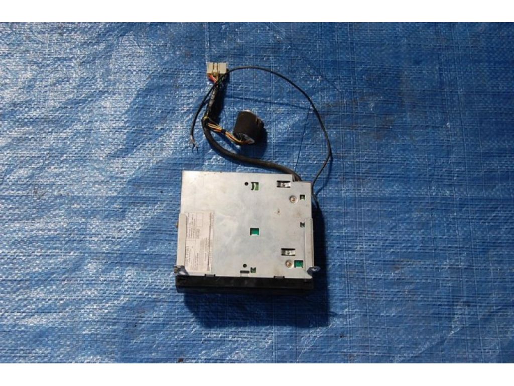 08601-47801 | CD чейнджер TOYOTA PRIUS - 11 97-03 - Фото 3