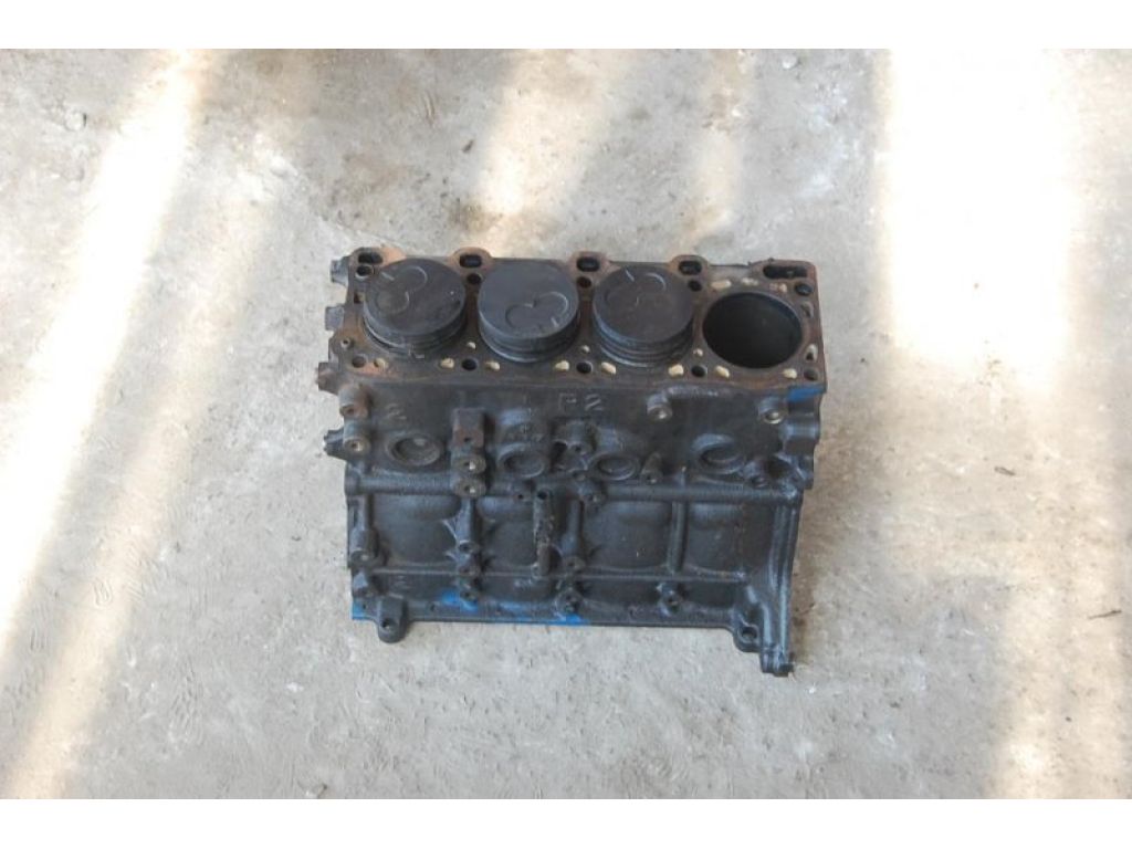 R241-10-300F | Блок двигателя MAZDA E2200 E-SERIES 86-04 - Фото 2