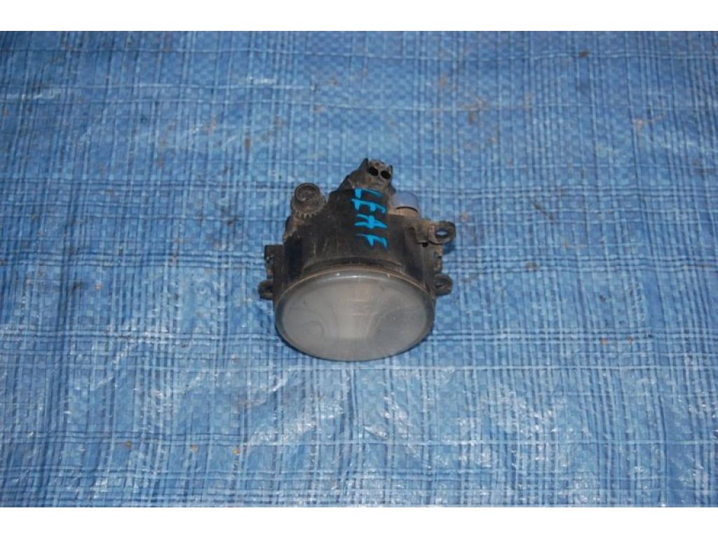 26150-3NA0A | Противотуманная фара прав. NISSAN LEAF 10-17