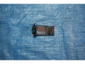 Расходомер воздуха TOYOTA LAND CRUISER 200 08-21