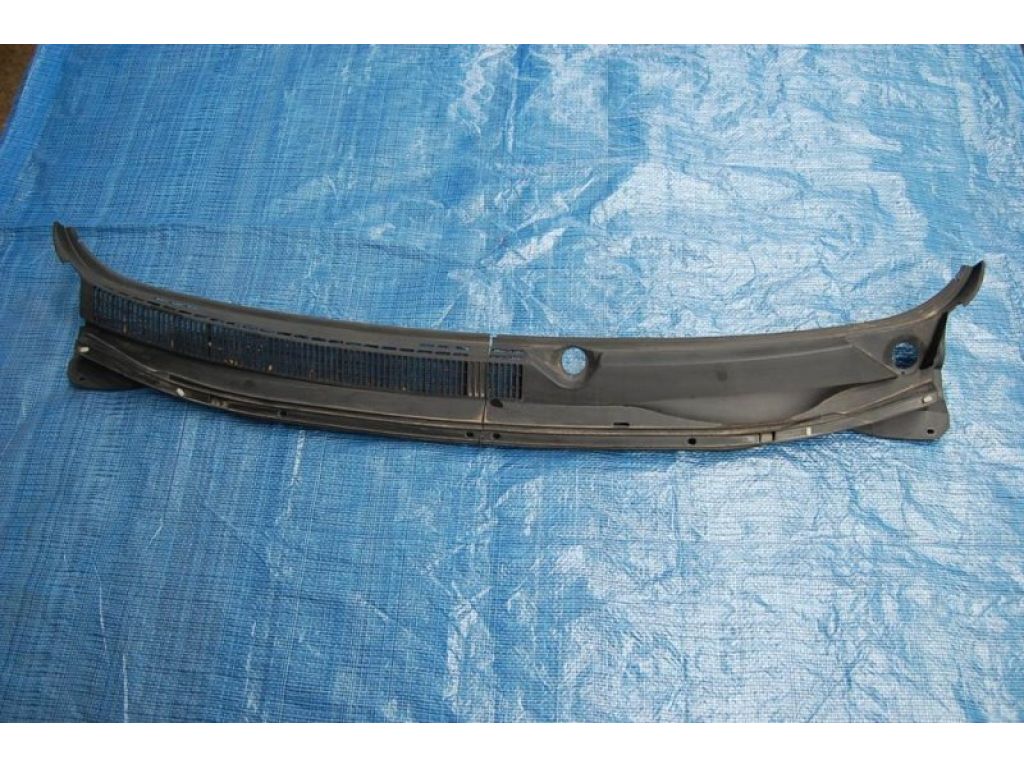 55709-02120 | Пластик під лобове скло / Жабо TOYOTA MATRIX 02-08