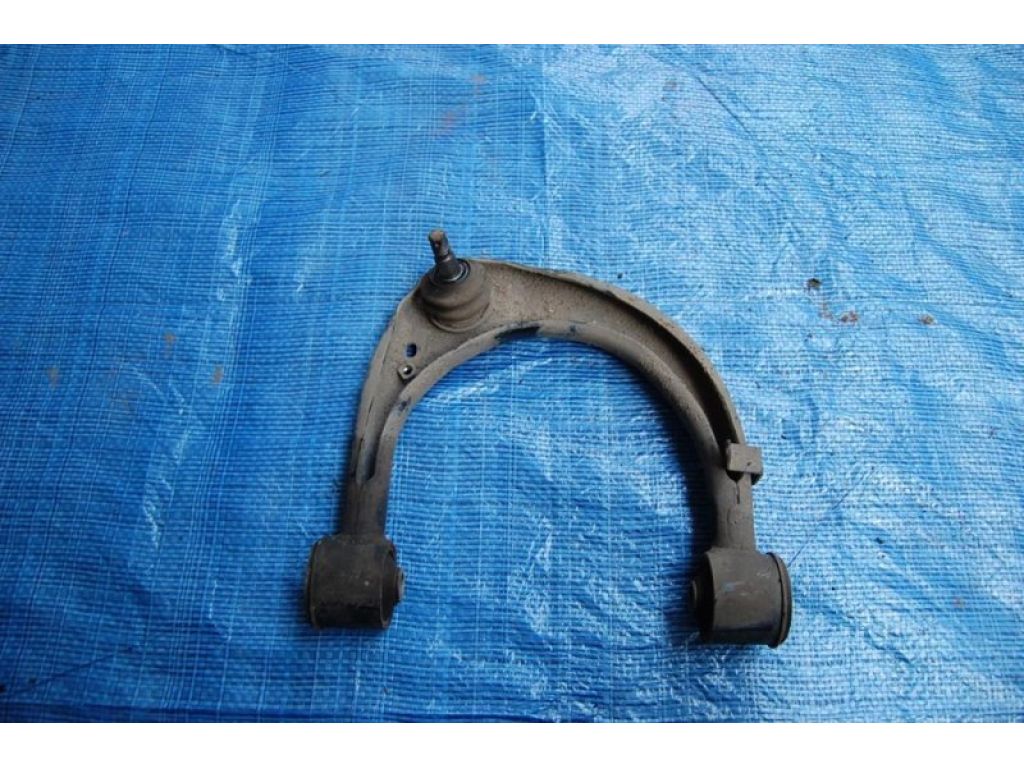 48610-60060 | Важіль передньої підвіски верхній прав. TOYOTA LAND CRUISER 200 08-21