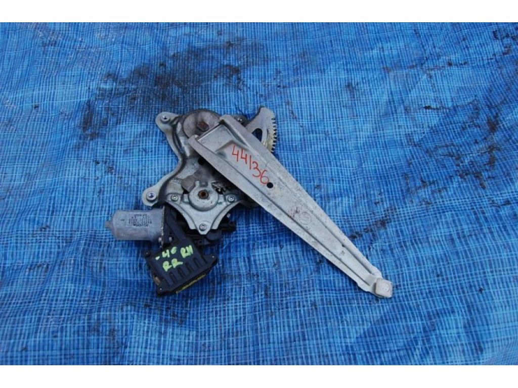 69803-33050 | Стеклоподъемник задн. прав. TOYOTA CAMRY 40 06-11