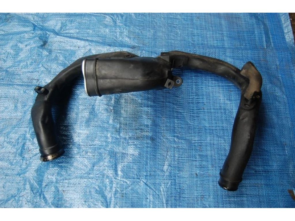 Патрубок інтеркулера TOYOTA LAND CRUISER 200 08-21
