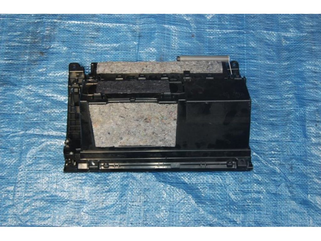 55320-60020-C0 | Бардачок TOYOTA LAND CRUISER 200 08-21 - Фото 2