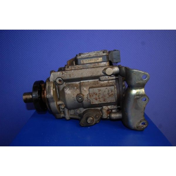 Паливний насос високого тиску (дизель) NISSAN BASSARA 99-03 16700-4N100 — 3
