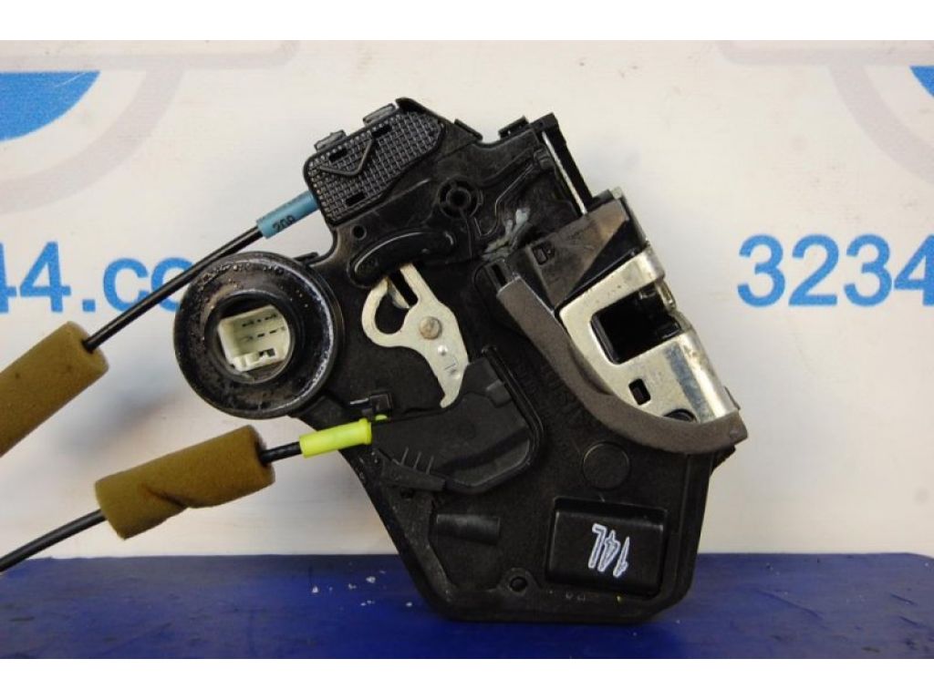 69060-0E010 | Замок двері задн. лів. LEXUS RX300/330/350/400 03-09 - Фото 3