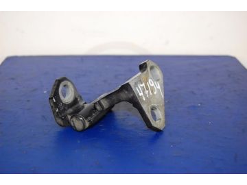 Петля двері нижня передн. прав. LEXUS GS350 GS300 05-11