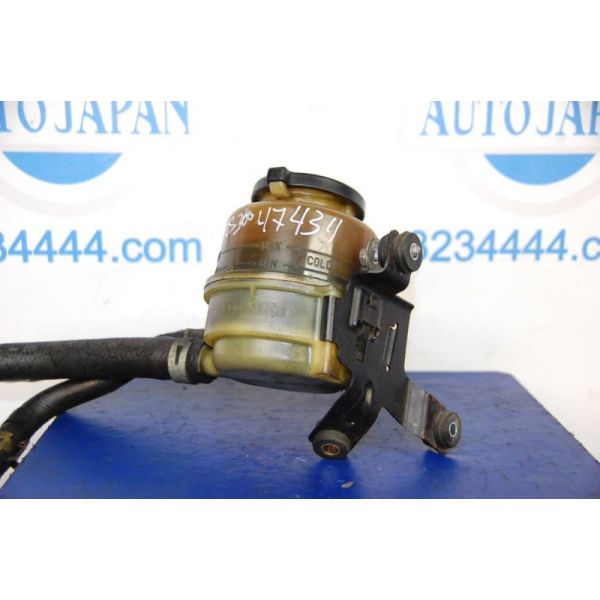 Бачок гідропідсилювача керма LEXUS ES300 ES330 01-06 44360-33040