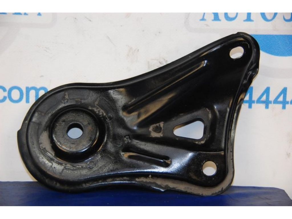 51023-33040 | Кріплення балки підвіски прав. TOYOTA CAMRY 30 02-06 - Фото 2