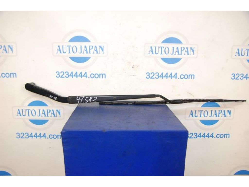 Поводок стеклоочистителя передний лев. TOYOTA CAMRY 30 02-06