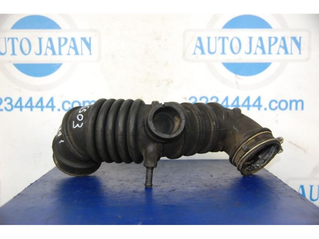 Патрубок воздушного фильтра MITSUBISHI COLT (Z30) 02-12