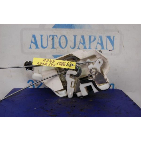 Замок двері задній правий MITSUBISHI PAJERO 06-21 5745A128 — 3