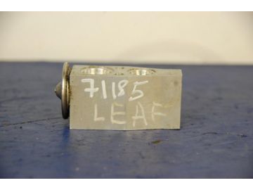 Клапан кондиционера NISSAN LEAF 10-17