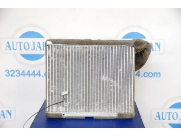 Испаритель кондиционера NISSAN LEAF 10-17