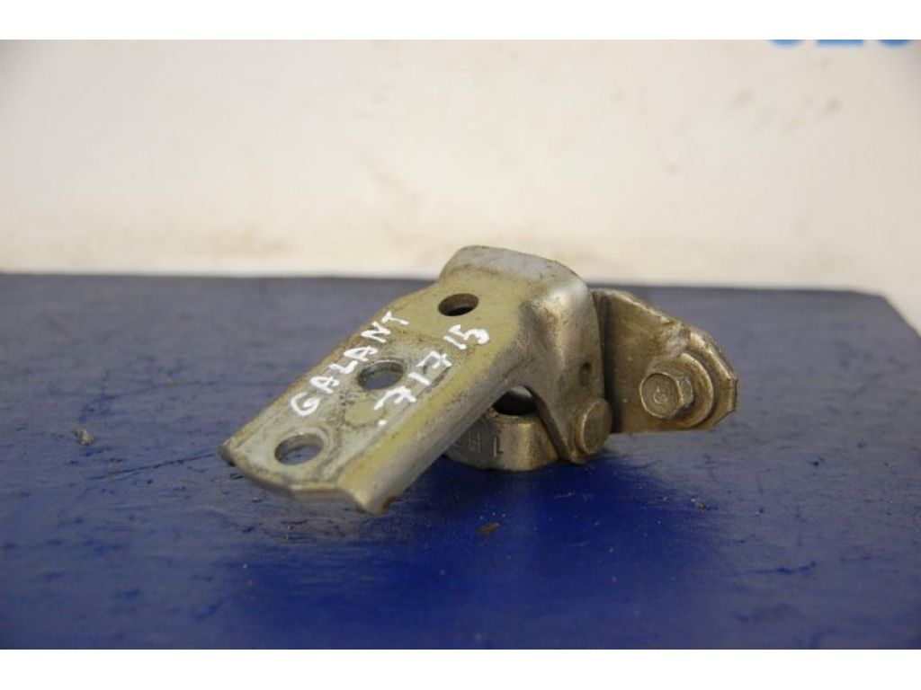 MR271687 | Петля двери верхняя передн. лев. MITSUBISHI GALANT 03-12