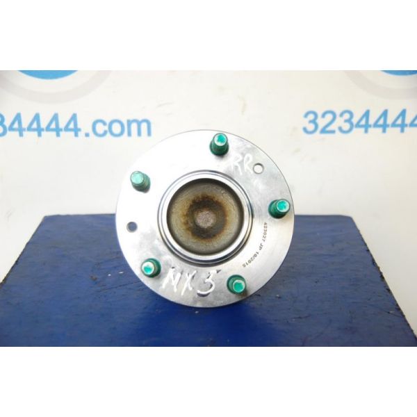Маточина колеса передня ліва MAZDA MX-5 06-15 NE51-33-04X — 2