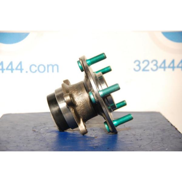 Маточина колеса передня ліва MAZDA MX-5 06-15 NE51-33-04X — 3