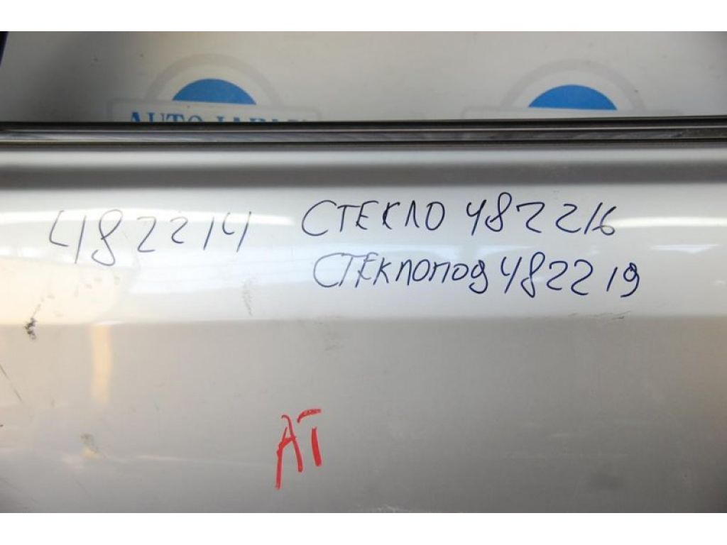 68102-33130 | Скло дверей передн. лів. TOYOTA CAMRY 40 06-11