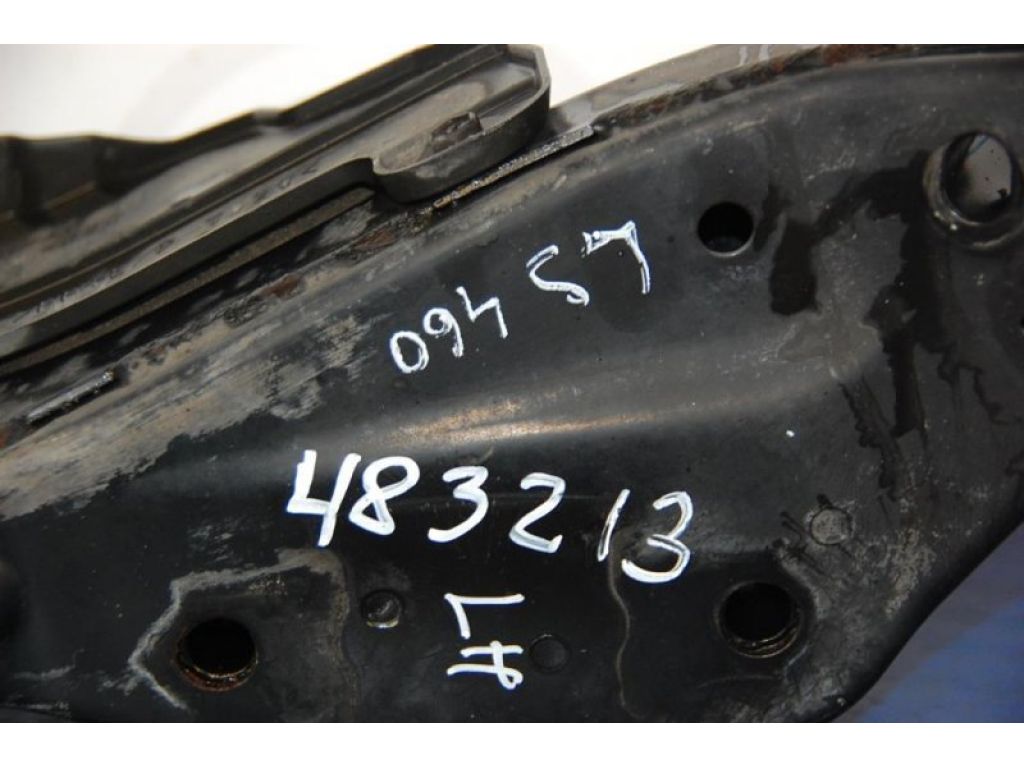 57306-50010 | Крепление балки подвески передн. лев. LEXUS LS460 06-12 - Фото 4