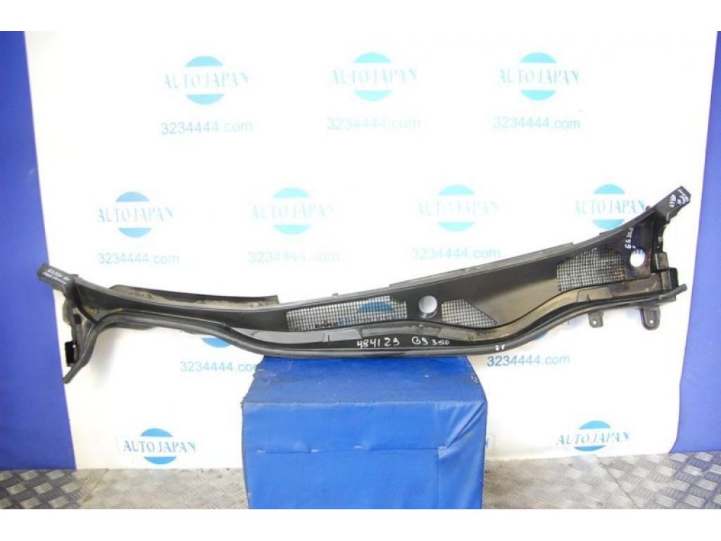 55708-30100 | Пластик під лобове скло / Жабо LEXUS GS350 GS300 05-11