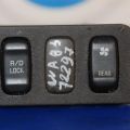 MR402471 | Блок кнопок торпедо MITSUBISHI PAJERO 99-06 - Прев'ю 2