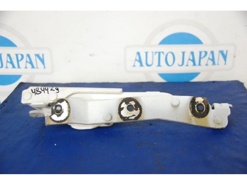 Петля капоту лів. MITSUBISHI GALANT 03-12